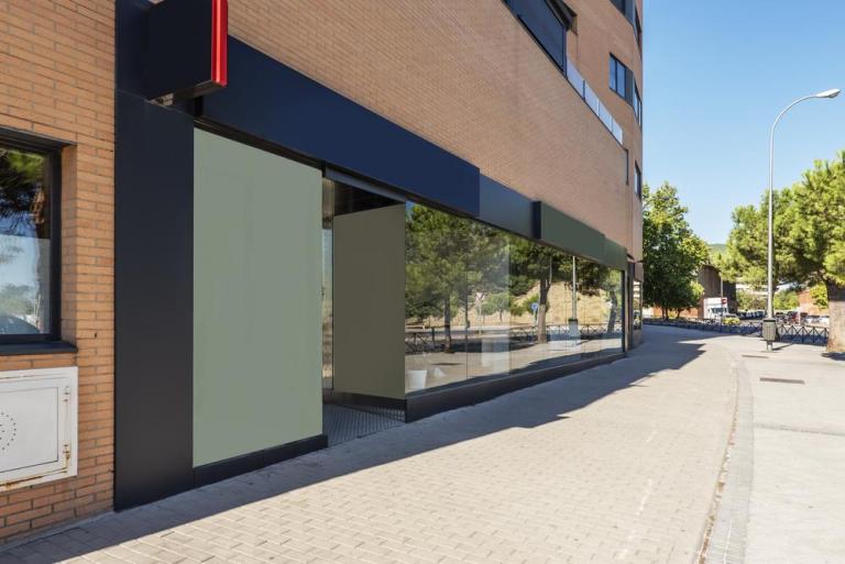 Quel verre pour une vitrine de magasin près de Villeneuve-d'Ascq ?